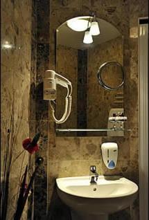 Trojka Hotel Es Panzio Szolnok Habitación foto